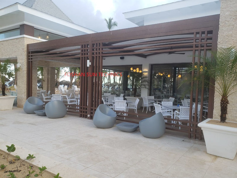 Outdoor Pergola Restaurant